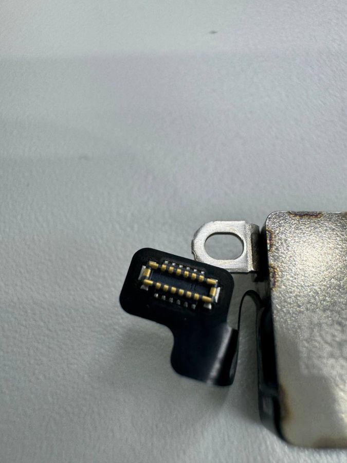 Apple iPhone 13 Pro вибромотор оригинал с разбора (снятый)