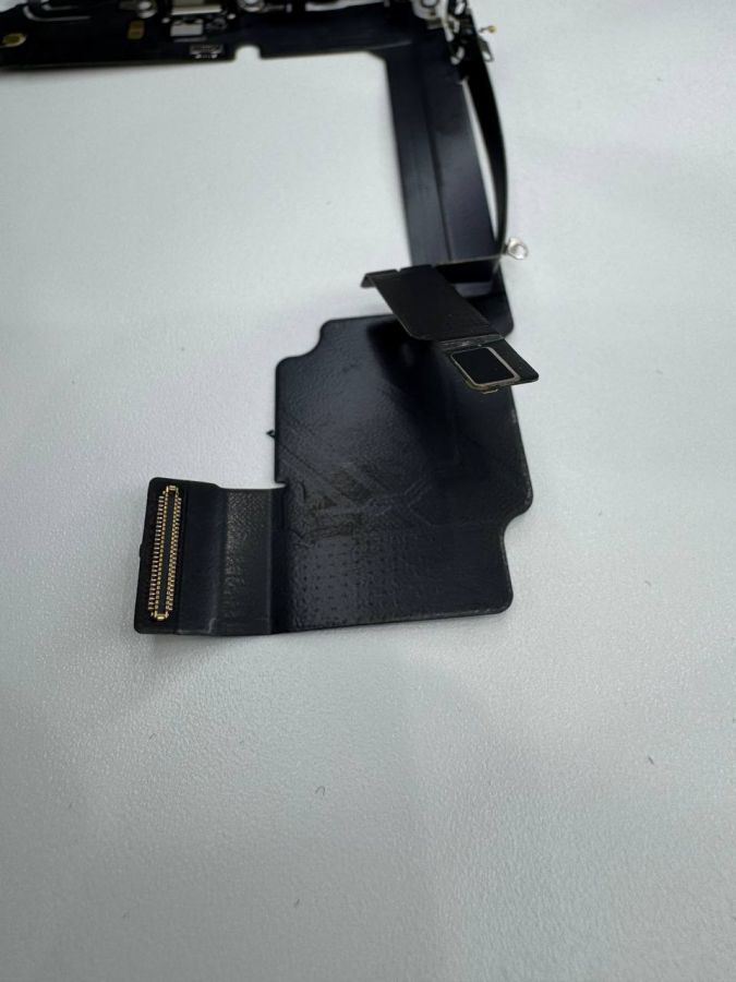 Apple iPhone 14 plus нижний шлейф с разъёмом зарядки оригинал с разбора (снятый) белый