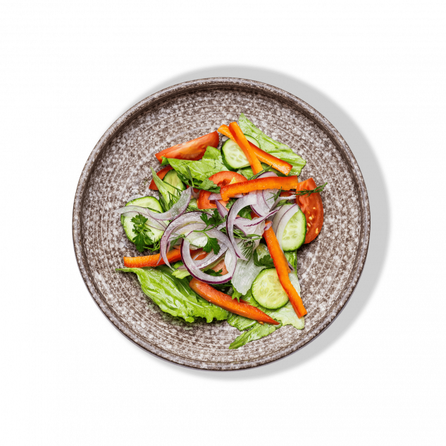 Салат овощной, заправка на выбор