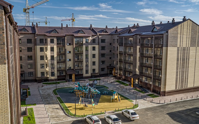 3-комнатная квартира 79,35кв.м. Авиаторов 1Д