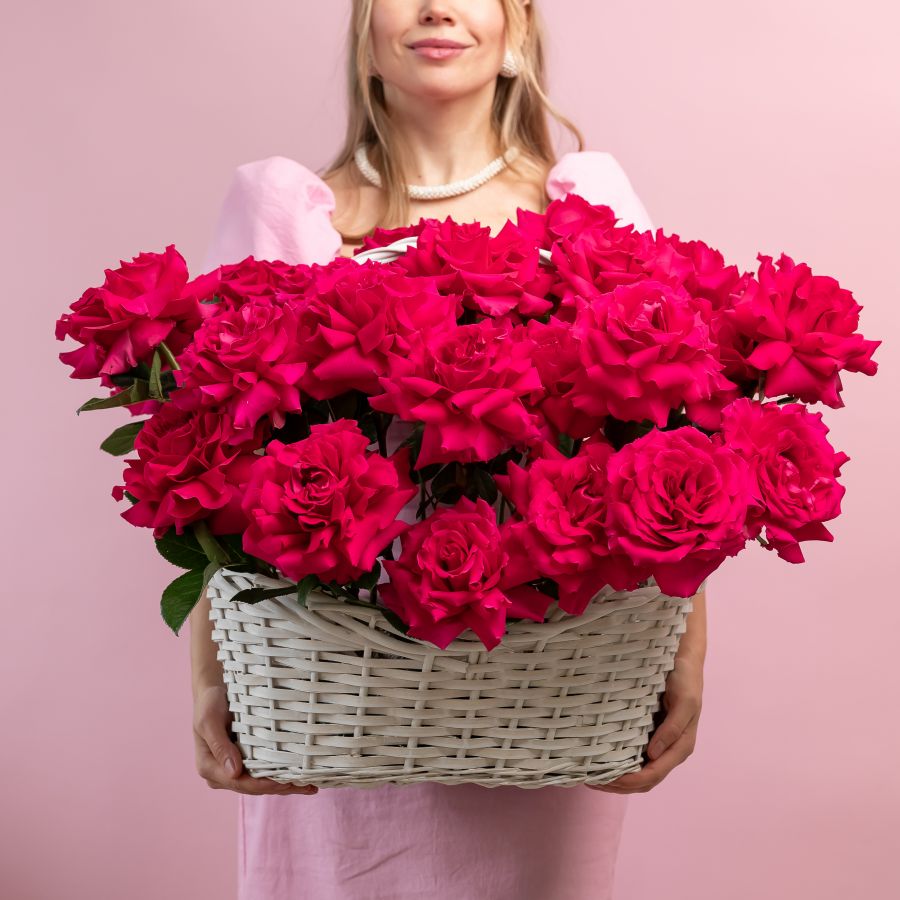 Французская роза 25шт (Пинк Флойд) в корзине размер L (40/37)