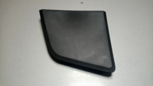 Заглушка решетки радиатора(левая нижняя)