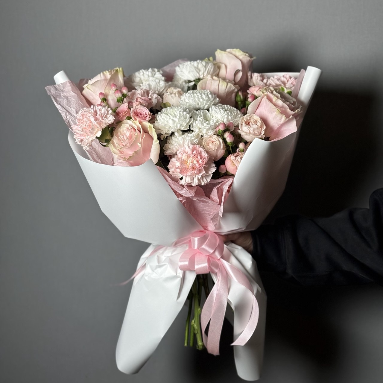 Букет розовый нежный с диантусами