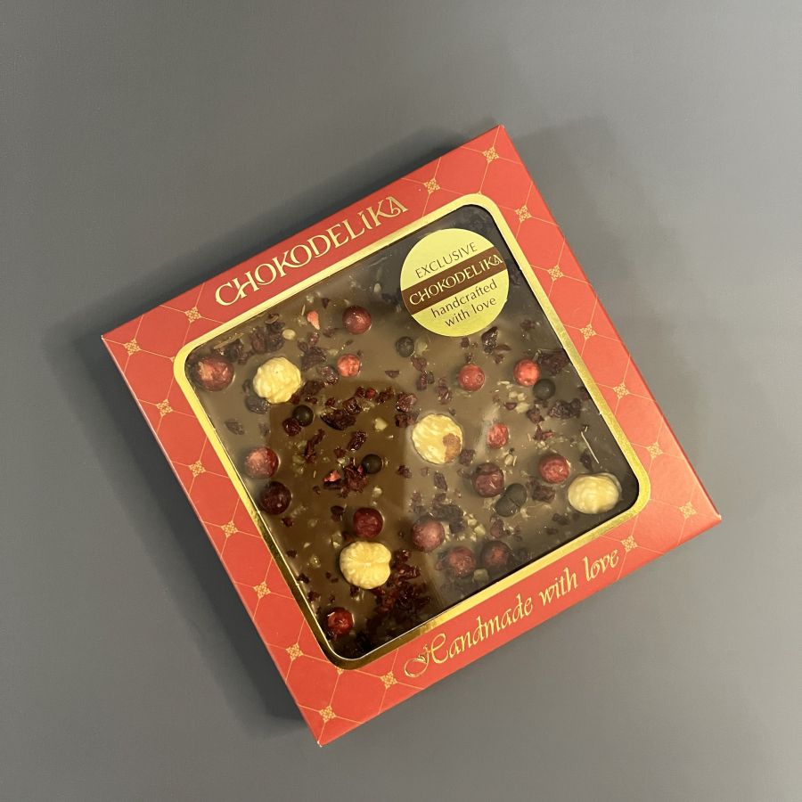 Шоколад молочный (в ассортименте)