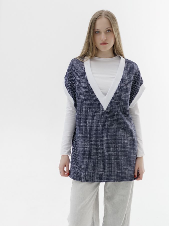 Жилет из итальянского твида