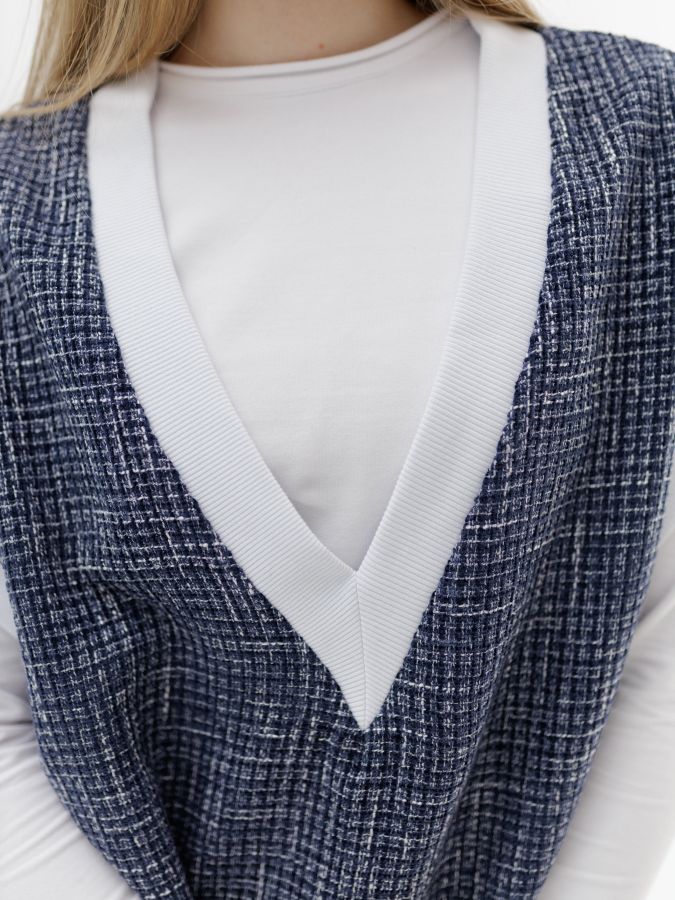 Жилет из итальянского твида