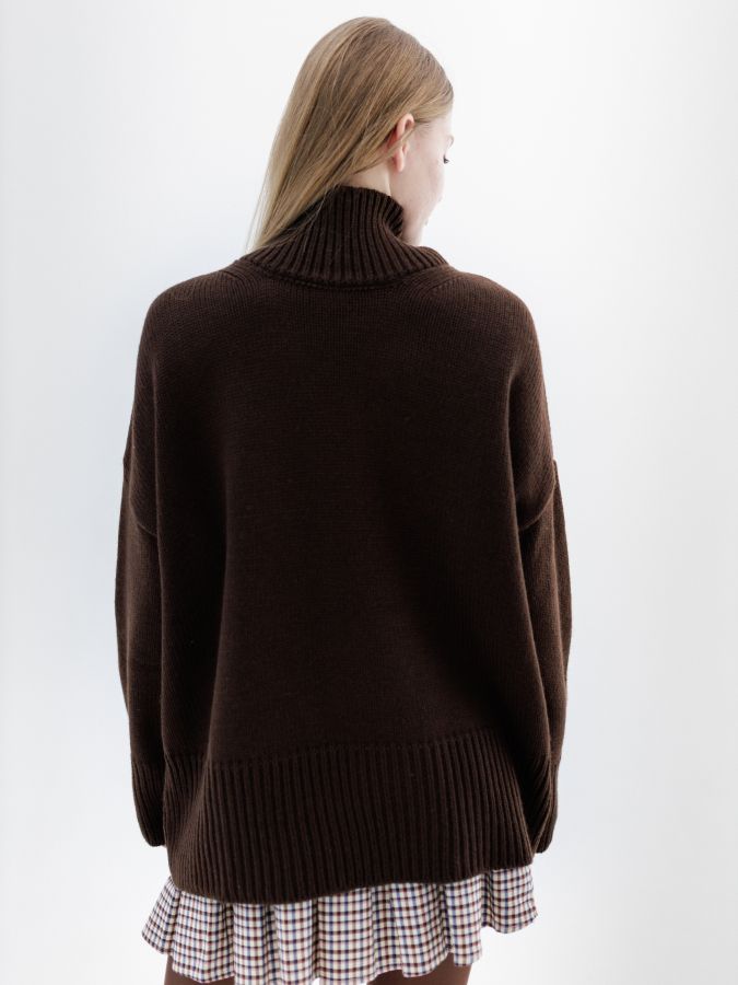 Свитер из мериноса шоколад