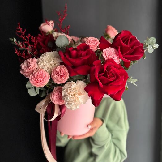 Композиция "Шедевр в красном"