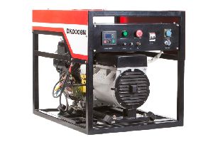 Бензиновый генератор DK0008M 8,2 кВт однофазный