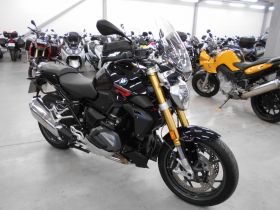 BMW R1250R