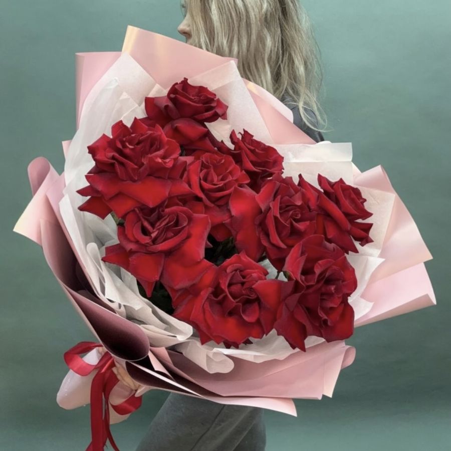 Букет из 9 красных французских роз