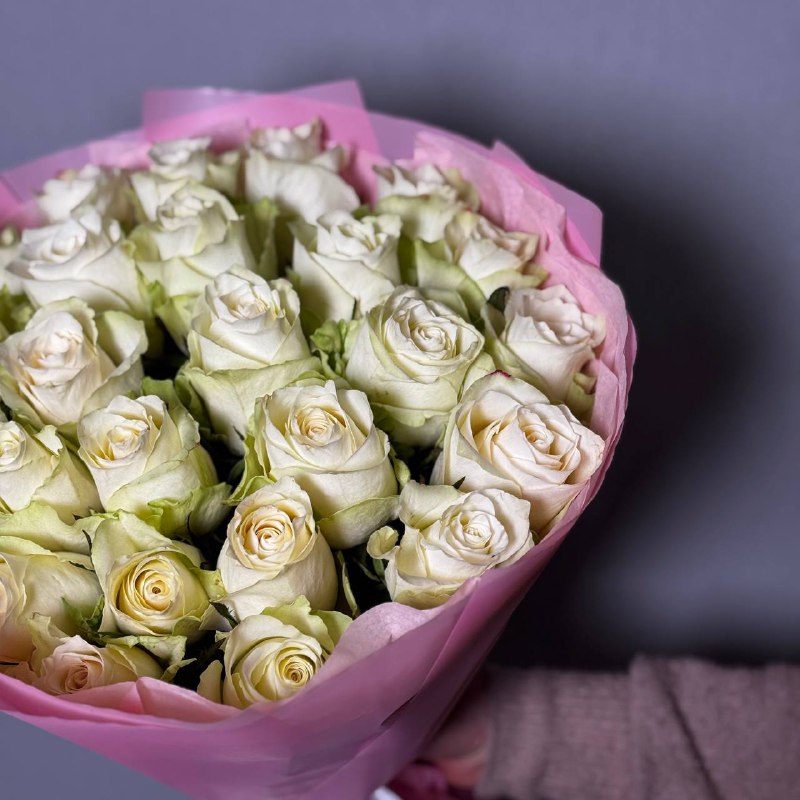 Букет белые розы от 25шт