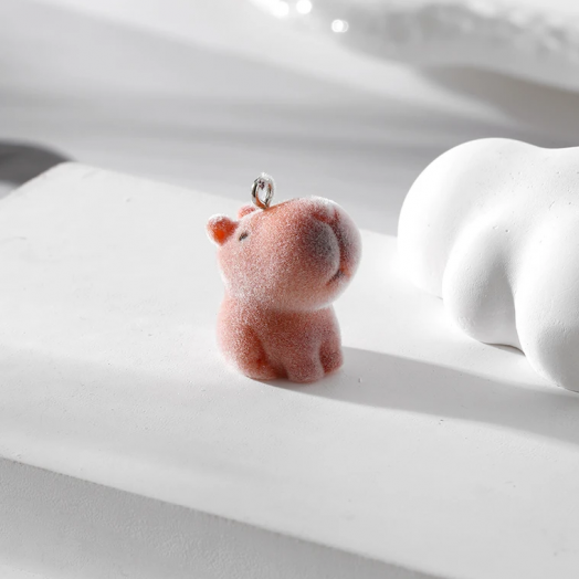 Подвеска фигурка с флокированным эффектом Капибара 21х25мм  (GEO.2125)