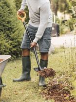 Лопата совковая, сталь, 230х190 мм, черенок стальной, с рукояткой, Fiskars, Solid, 1066718