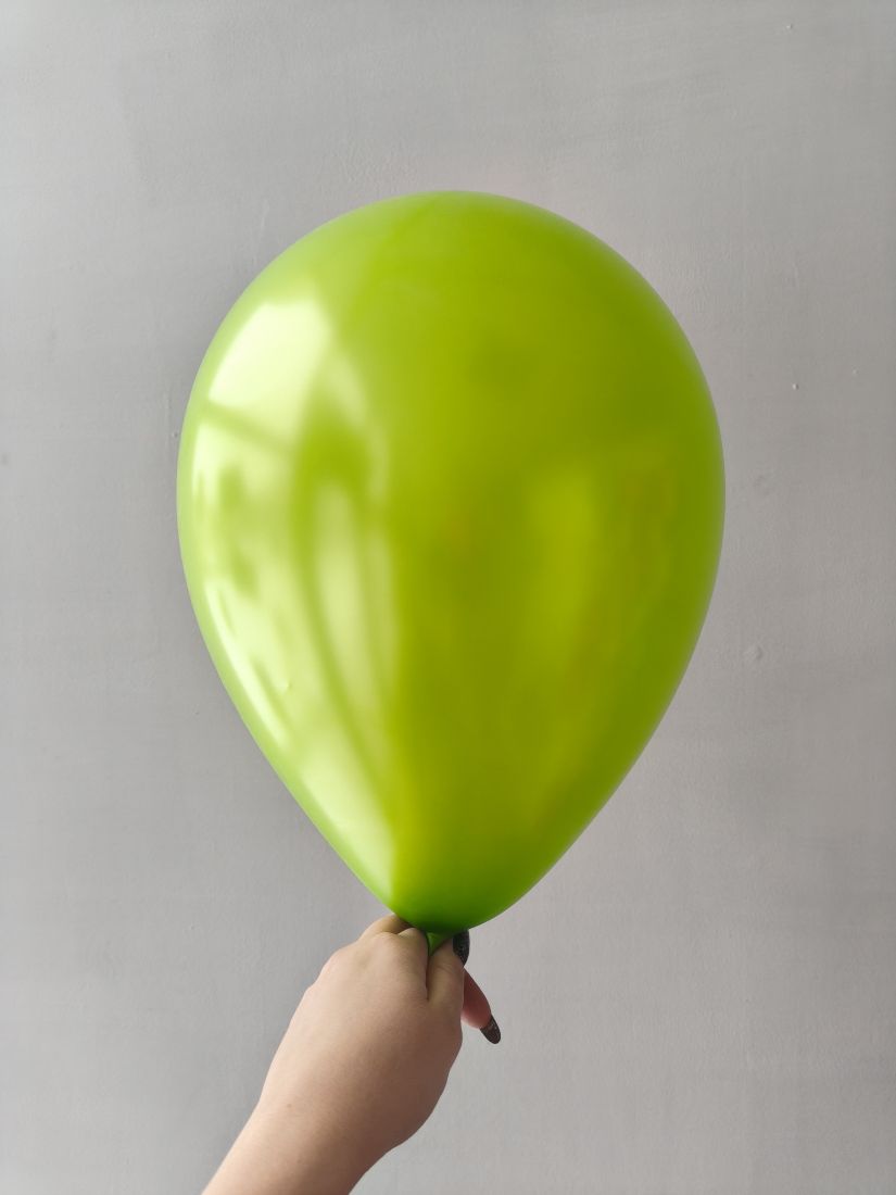 Металлик зеленый