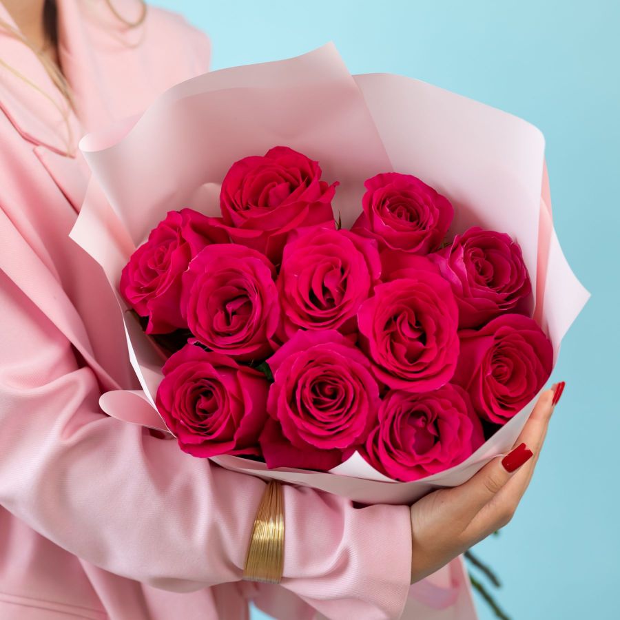 Алая роза 60см от 7 шт