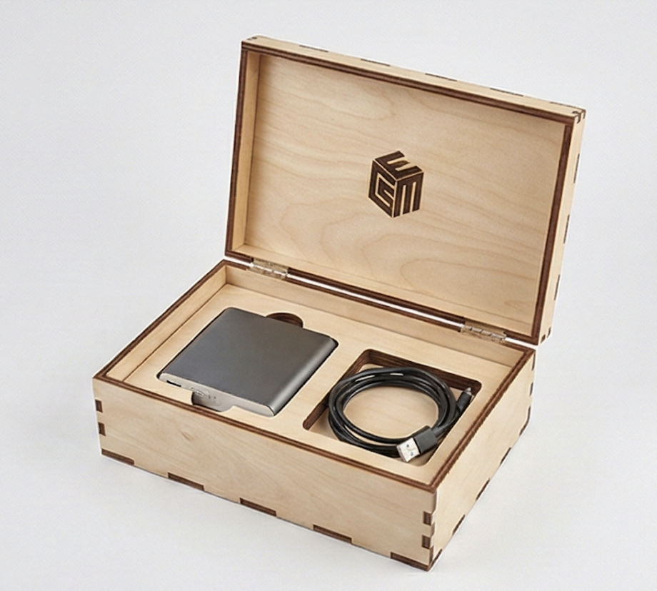 Коробка для электроники: powerbank + кабель (ложемент)