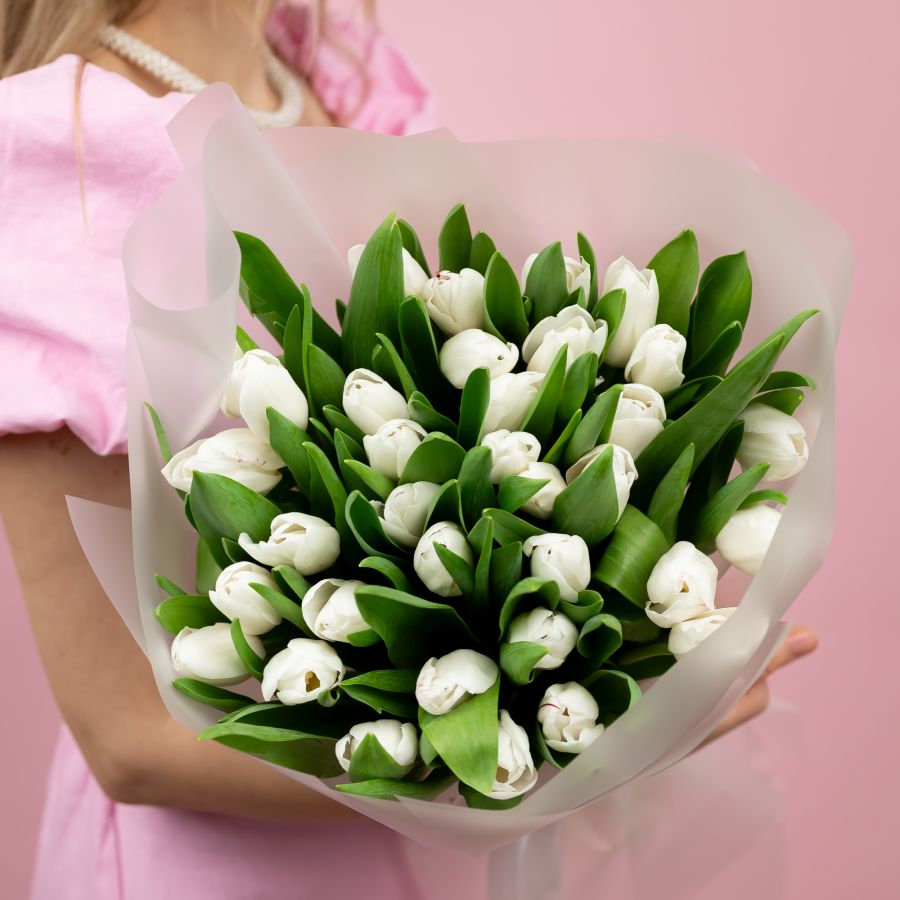 Тюльпаны белые 35шт