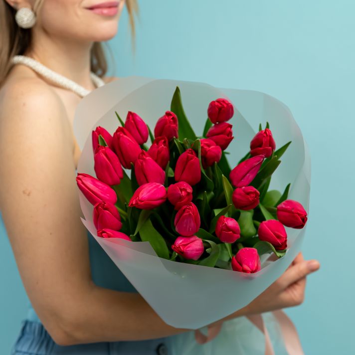 Тюльпан розовый от 15 шт