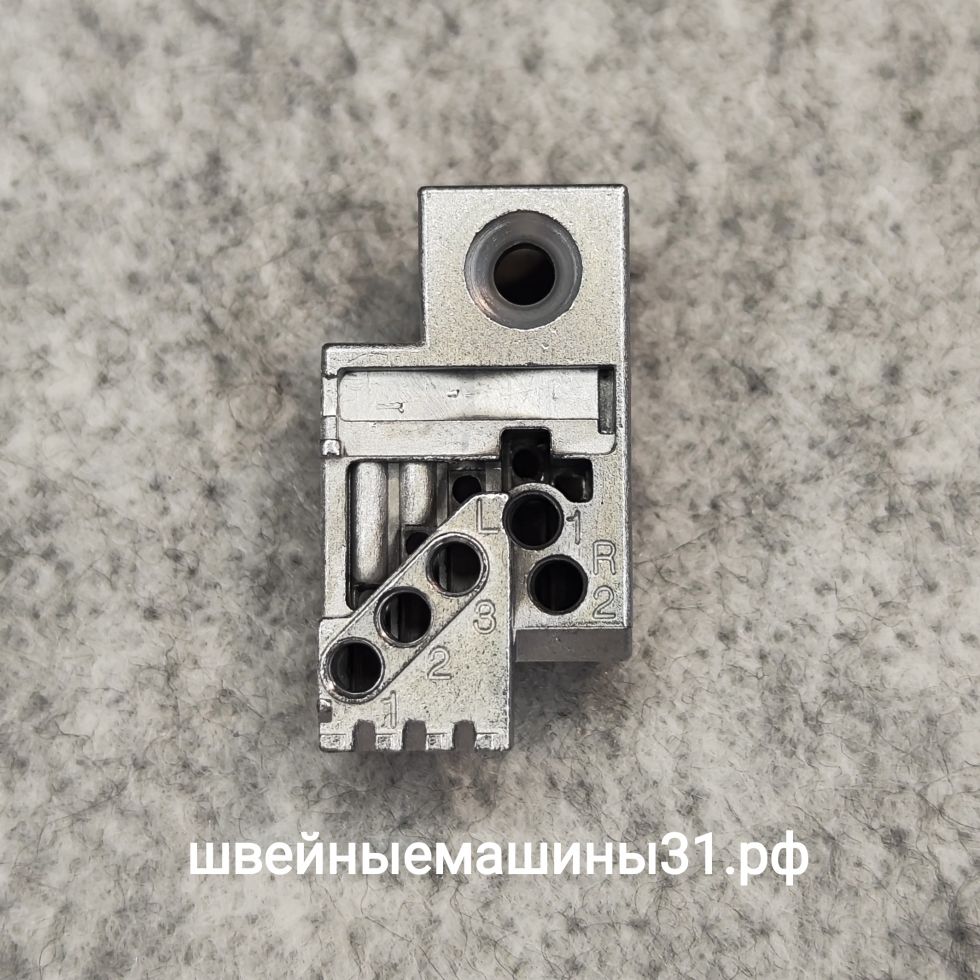 Иглодержатель Leader VS 390D, Aurora 5000D, Astralux 8000 и др. Диаметр отверстия под игловодитель 6,3 мм.     Цена 998 руб.