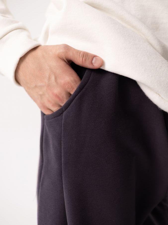 Брюки с защипами графит 3х-нитка