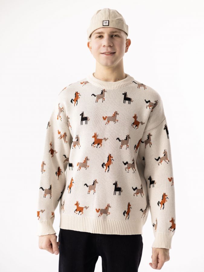 Свитер с лошадками