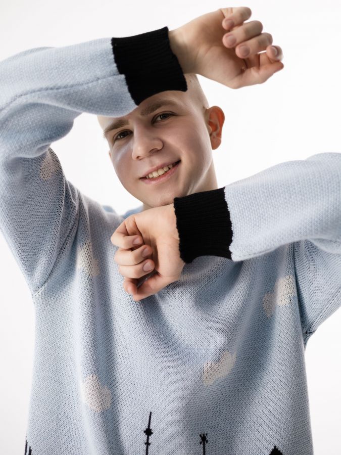 Свитер Москва голубой