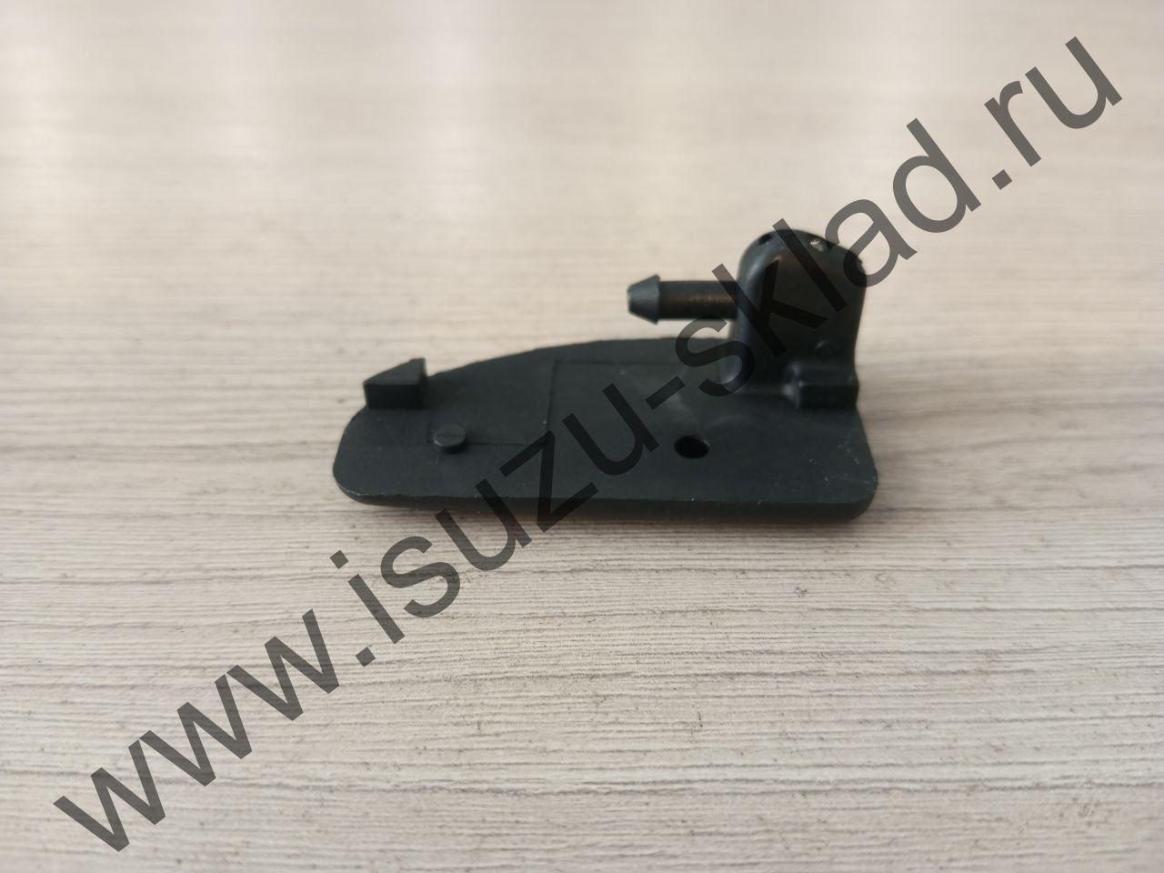 Форсунка омывателя лобового стекла левая fsr34/90/fvr34