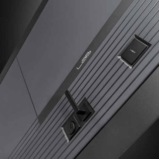 Входная дверь Лабиринт Лаб 2 Про - 17 Винорит Золотой дуб