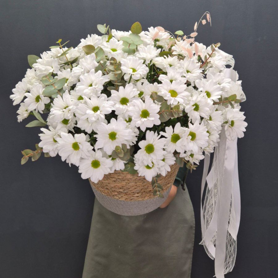 Корзина с хризантемами