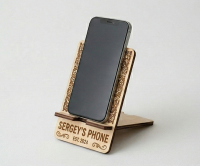 Подставка для телефона с именной гравировкой на заказ