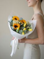 Букет комплимент с тюльпанами и подсолнухами #1823