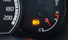 Диагностика Причины Отключения Системы Abs При Повороте Руля на Автомобиле Варшавское шоссе 170Бс7