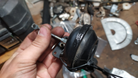 Проверка Надежности Соединения Вакуумного Шланга С Коллектором на Автомобиле Варшавское шоссе 170Бс7