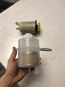 Замена Бачка Гур С Встроенным Фильтром на Автомобиле Варшавское шоссе 170Бс7