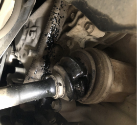 Проверка Пыльников На Отсутствие Порезов После Ремонта на Автомобиле Варшавское шоссе 170Бс7