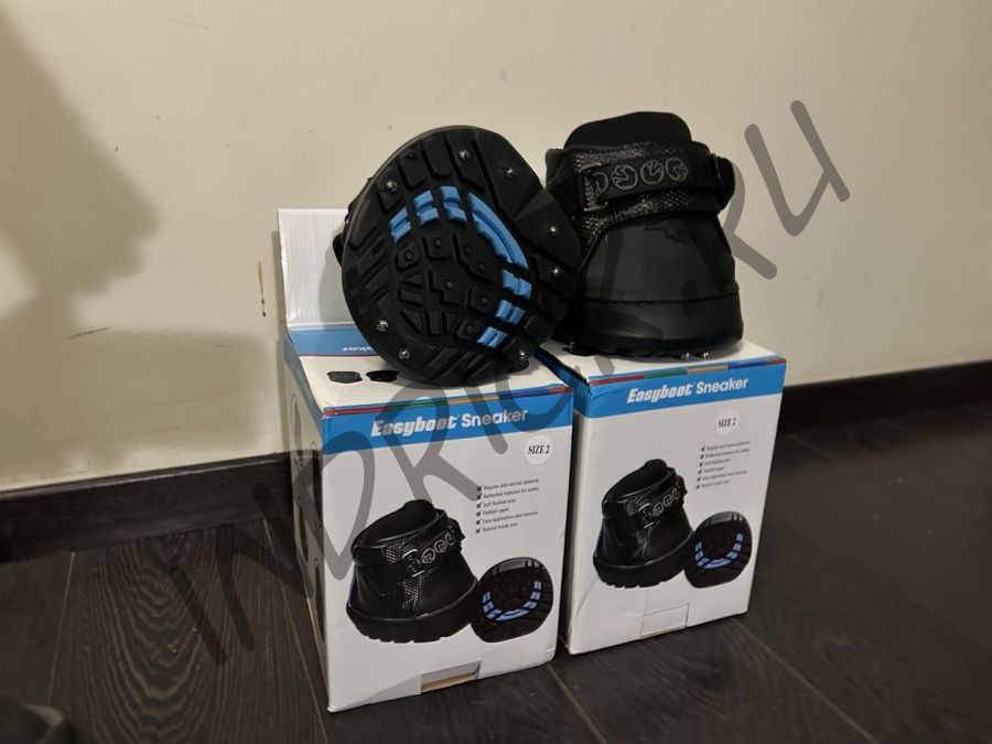Пара ботинок Easyboot Sneaker шипованные размер 2 комиссионные. Цена за комплект.