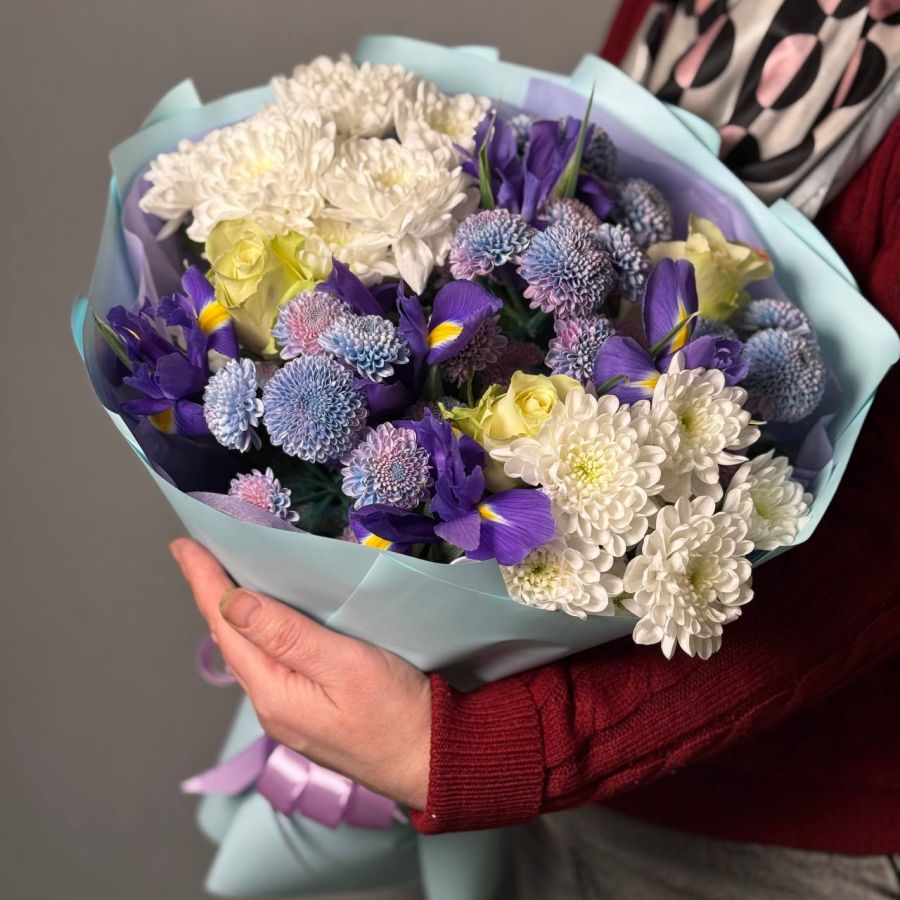 Яркий синий букет