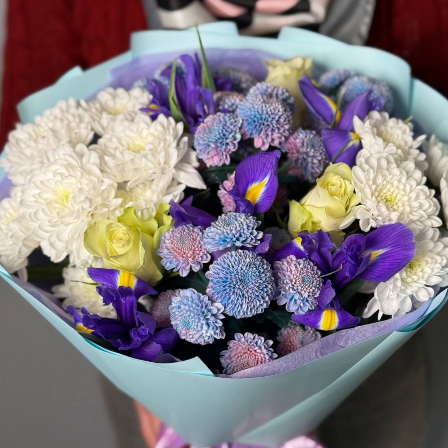 Яркий синий букет