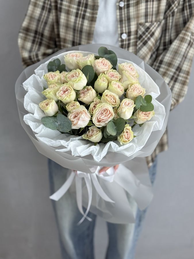 Букет 5 кустовых чайных роз