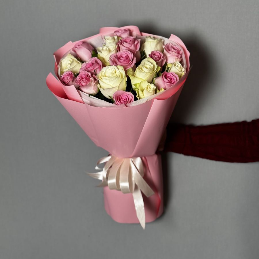 Букет из роз микс