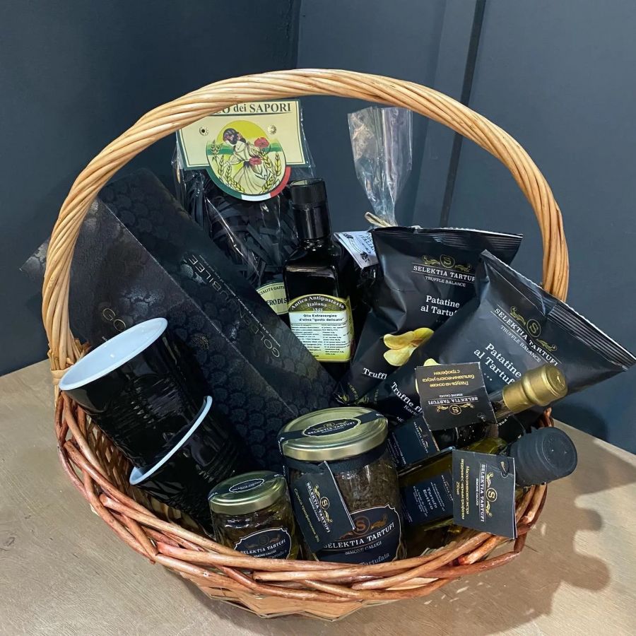 Подарочная корзина Роскошь Чёрного