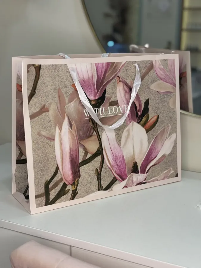 Пакет подарочный «With love»