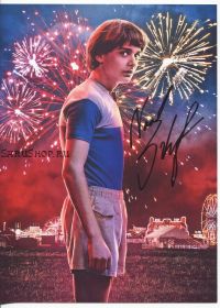 Автограф: Ноа Шнапп. Очень странные дела / Stranger Things