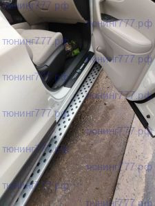 Подножки боковые, в стиле БМВ на Qashkai J11 и Nissan Rogue Sport