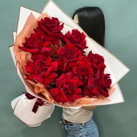 9 алых французских роз Нина