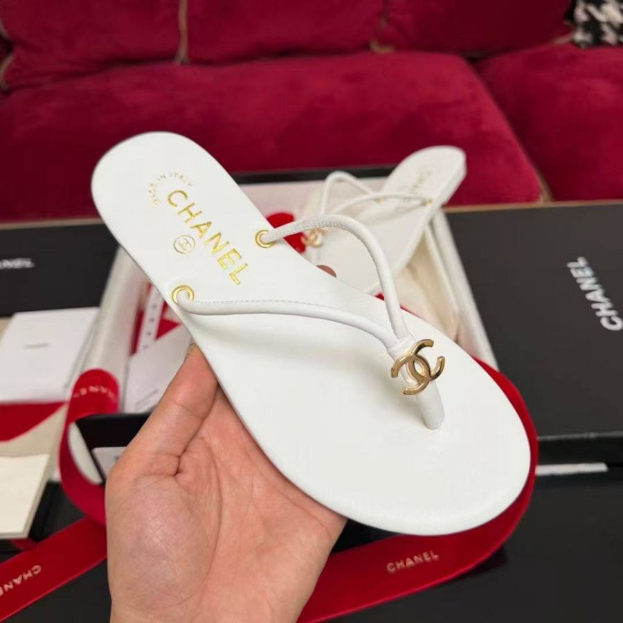Шлепанцы CHANEL Premium
