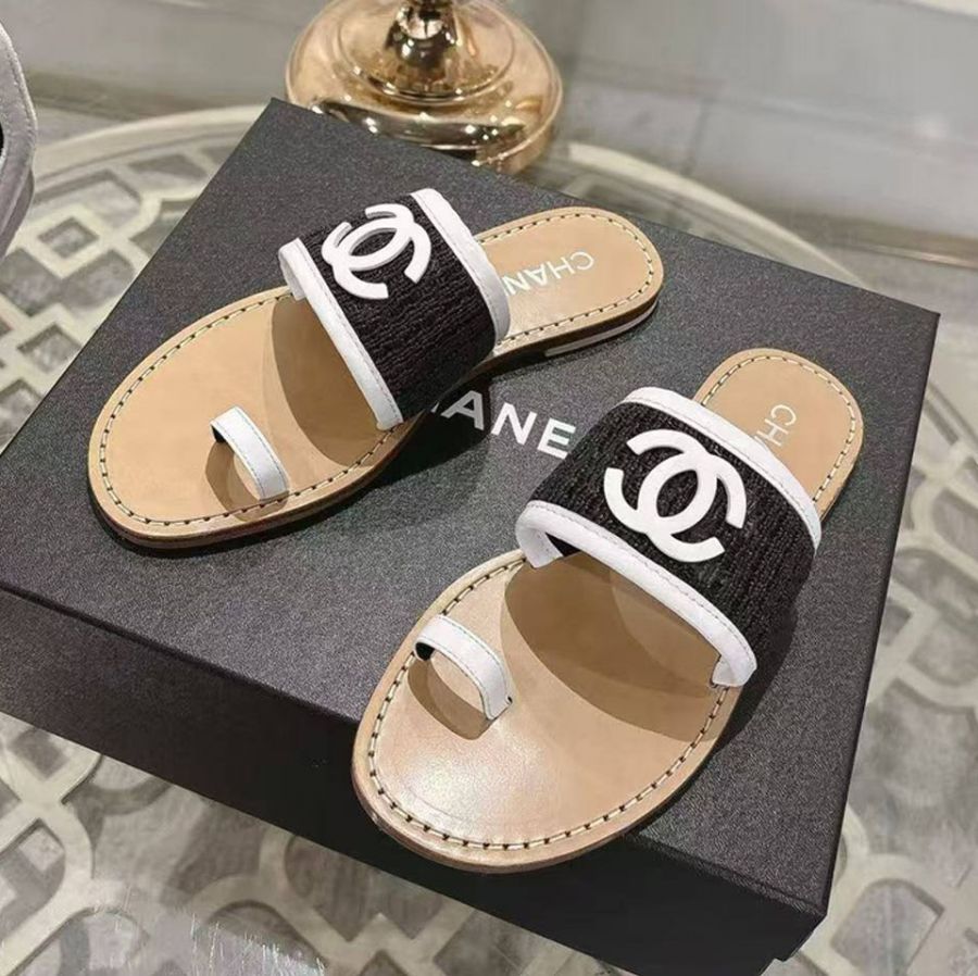 Шлепанцы CHANEL Premium
