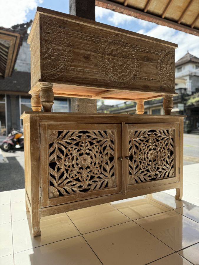 Тумба резная 140х50х80 см