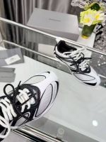 Кроссовки BALENCIAGA RADAR GRADIENT Premium Кроссовки BALENCIAGA RADAR GRADIENT Premium